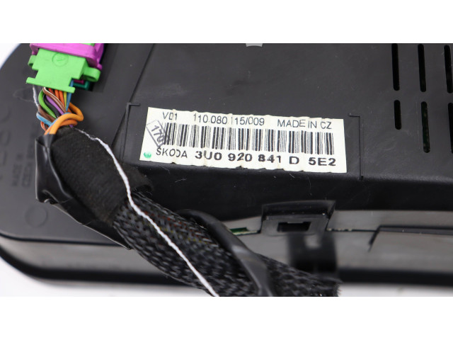 Панель приборов 3U0920841D, 110080115 Skoda Superb B5 (3U)