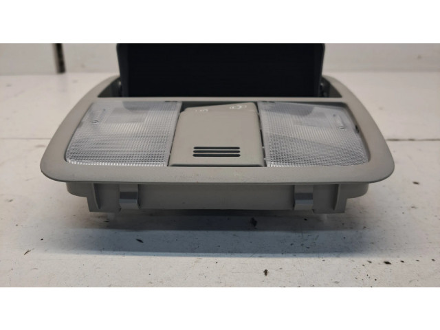 Фонарь освещения передних мест