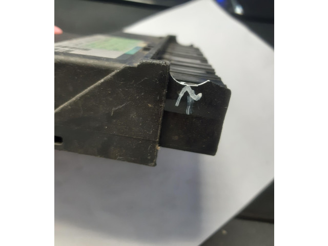 Блок комфорта 4X43-15K600-AD Peugeot 3008 I