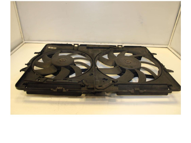 Вентилятор радиатора     8K0121003M    Audi Q5 SQ5 