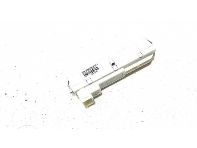 Дисплей 50513905, 30100223 Alfa Romeo Giulietta