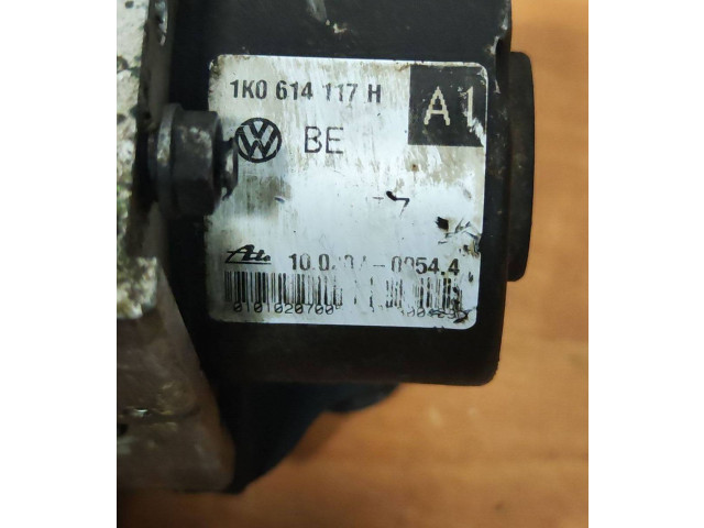 Блок АБС 1K0907379P, 00009496E5   Skoda  Octavia Mk2 (1Z)  2004 - 2013 года