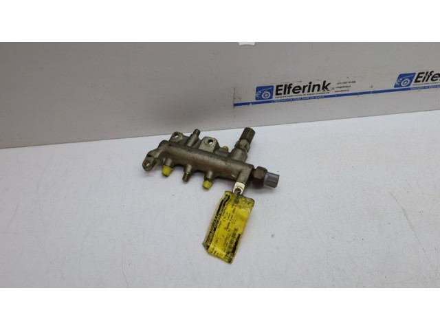 Топливная рампа 5353088   Saab 9-5   для двигателя D308L