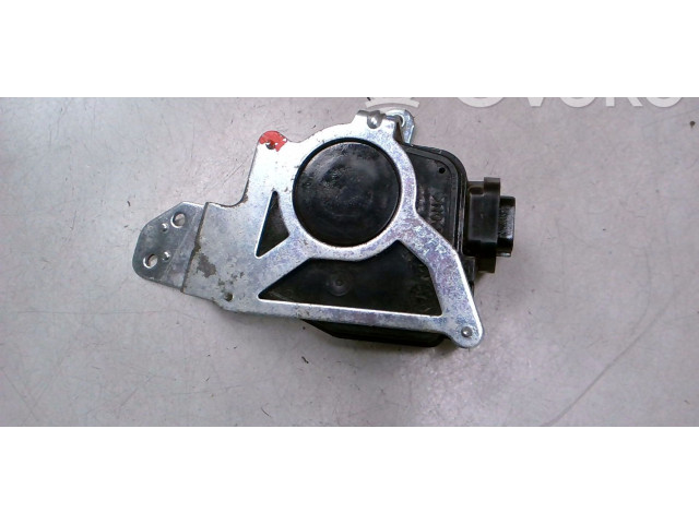 Передний двигатель механизма для подъема окон    KIA Rio