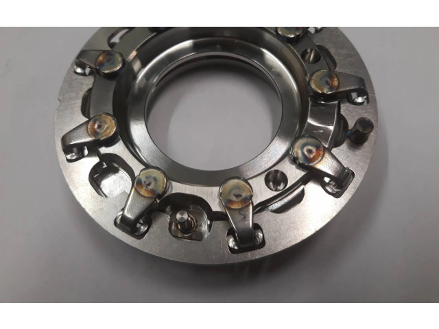 Turbodmychadlo Турбина 54389700005 Nissan X-Trail T32