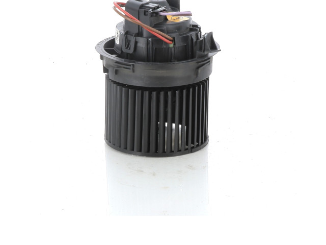 Вентилятор печки    272101005R, Q0-3791V   Renault Clio IV