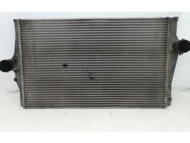 Интеркулер  989341Q, 04685498   Volvo XC90 