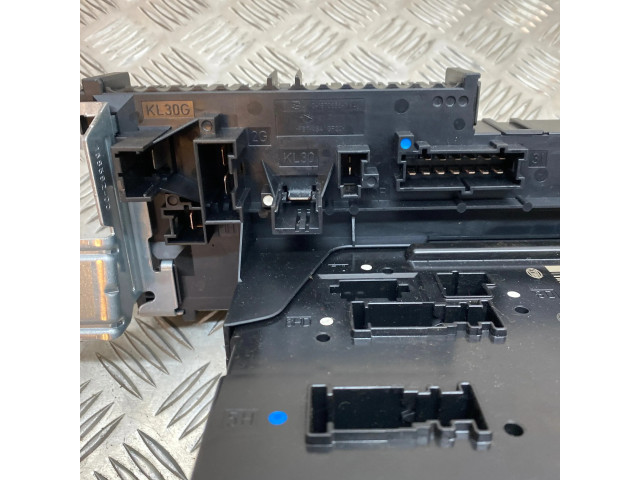 Pojistková skříňka 2129024301, 2049009001 Mercedes-Benz GLK (X204) 2012