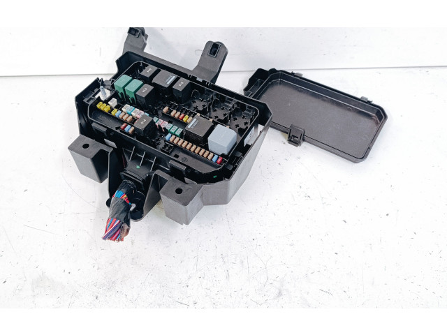 Блок предохранителей 32359477, 32359477 Volvo XC40