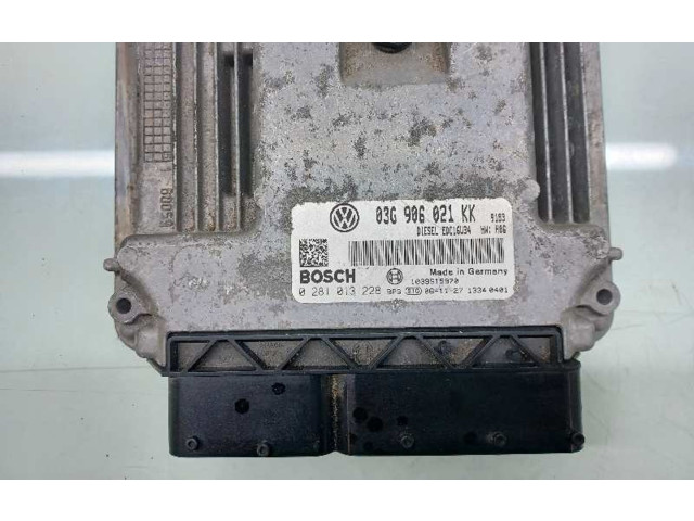 Блок управления двигателем Блок управления 03G906021KK, 0281013228 Volkswagen Jetta V