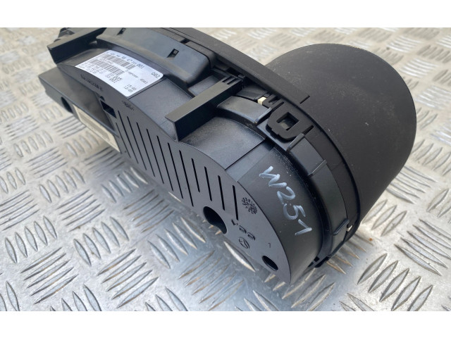 Панель приборов A2515409847, A2515401511   Mercedes-Benz R W251       