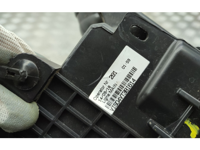 Блок предохранителей Citroen C3 Aircross