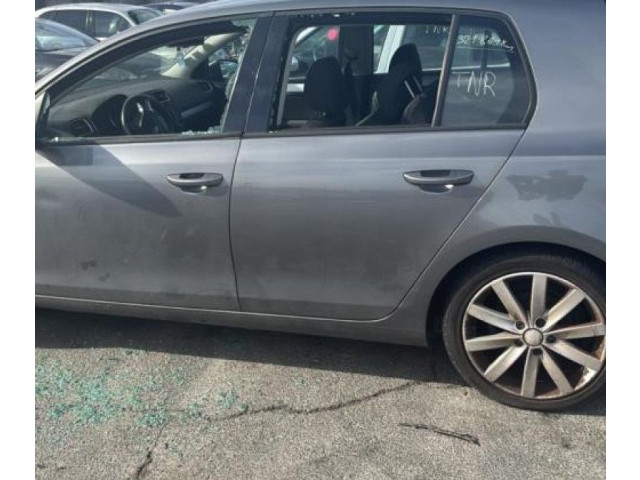 Панель приборов 5K0920871A Volkswagen Golf VI