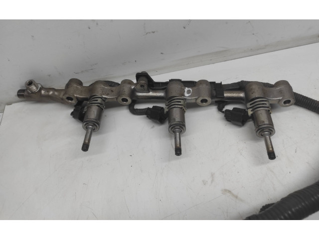 Vstřikovací lišta 8212730050, 123456789012 Lexus GS 250 350 300H 450H