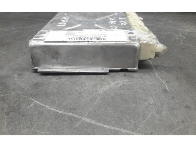 Блок управления двигателем Блок управления 1928403606   Volvo S60