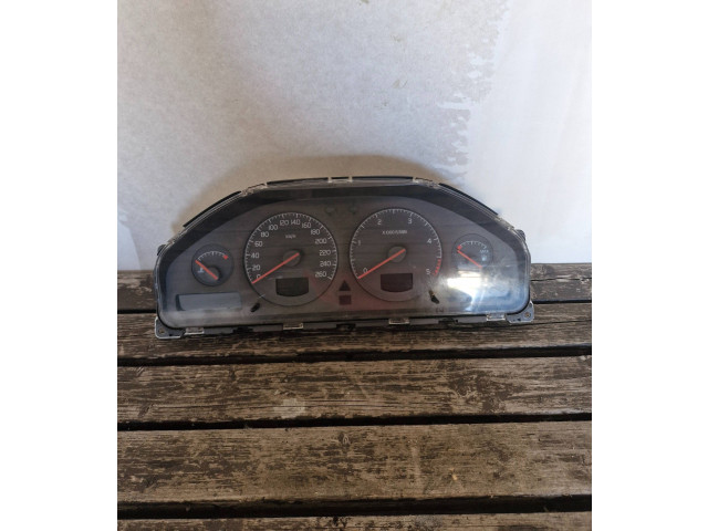 Панель приборов    Volvo S80       