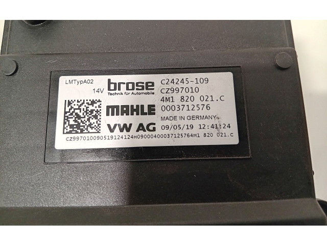 Вентилятор печки 4M1820021C Audi Q5 SQ5