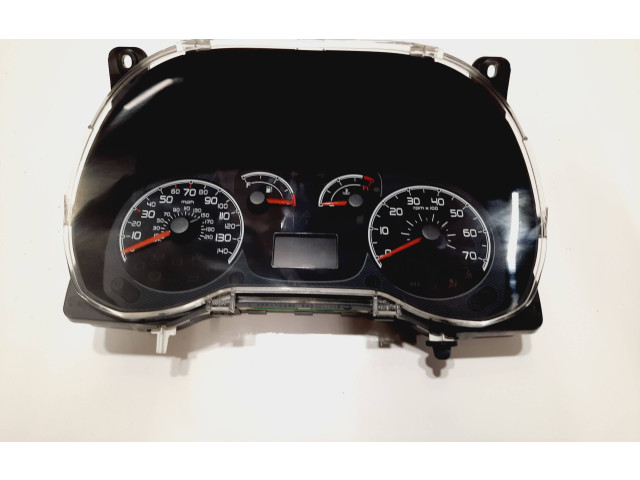 Přístrojová deska Fiat Doblo 2012