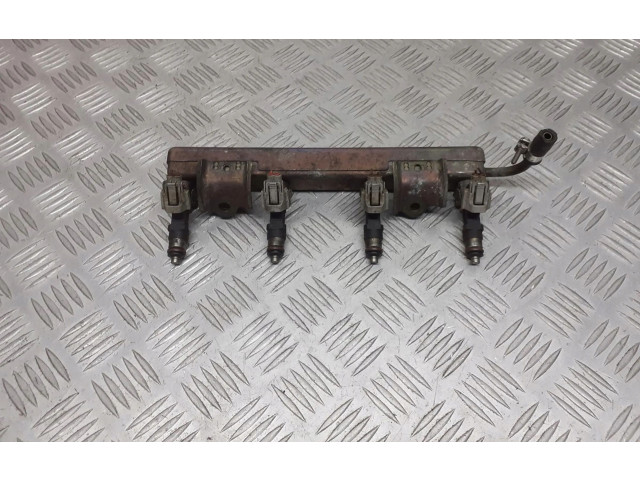 Vstřikovací lišta    Nissan Micra     