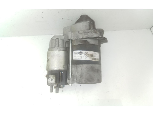 Масляный насос   233007970r, 233007970R  Renault Clio IV 