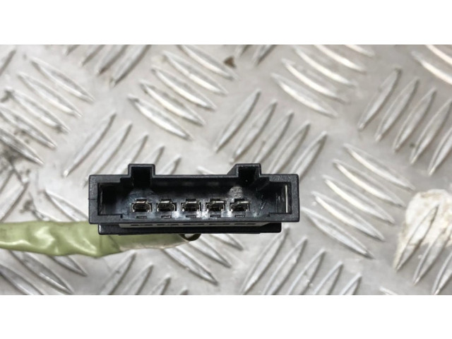 Zpětné zrcátko pravé Volkswagen Polo III 6N 6N2 6NF 1999 E9020098, 221074