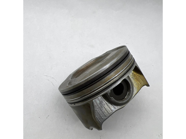  Поршень  A2780302317  Mercedes-Benz GL X166 для бензинового двигателя 4.7