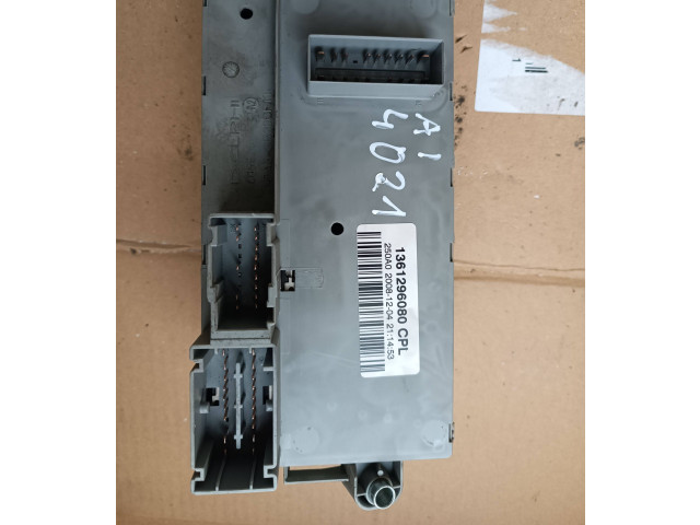 Блок предохранителей 1361296080 Fiat Ducato 2010