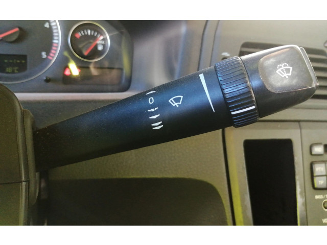 Ручка стеклоочистителей 8691695 Volvo S60