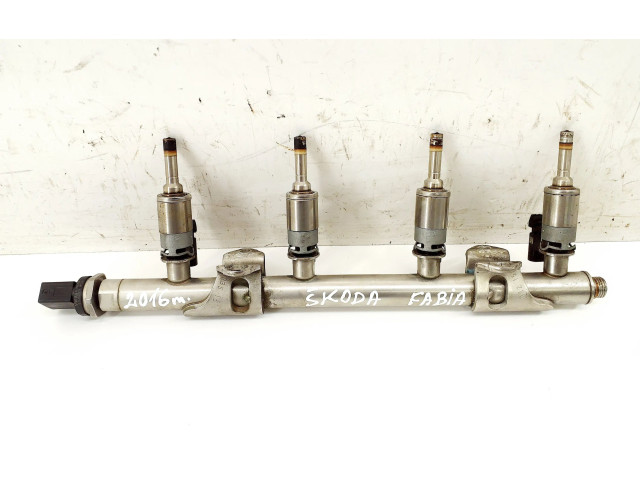 Топливная рампа 04E133320D Skoda Fabia Mk3 (NJ) для двигателя CJZD