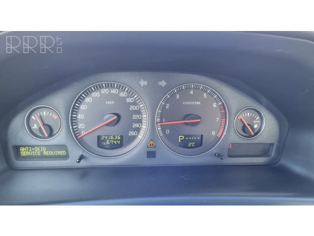 Панель приборов 30746097, 8602882   Volvo S60       