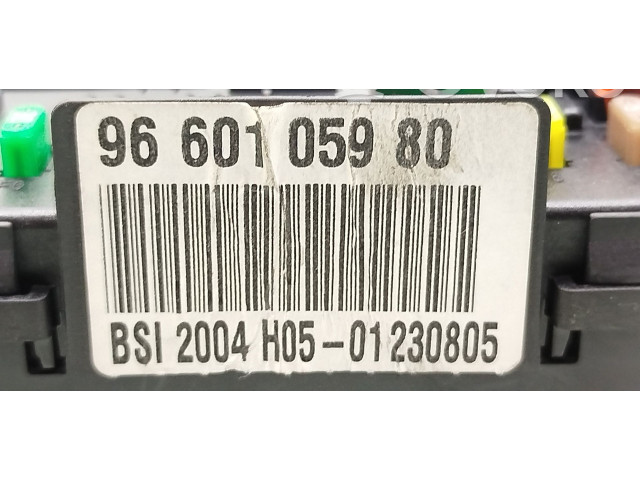 Блок предохранителей 9660105980 Citroen C4 I