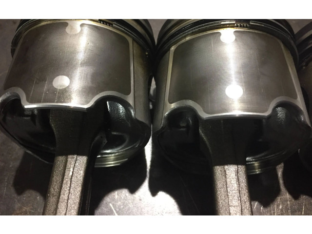  Поршень с шатуном  084157  Land Rover Freelander  