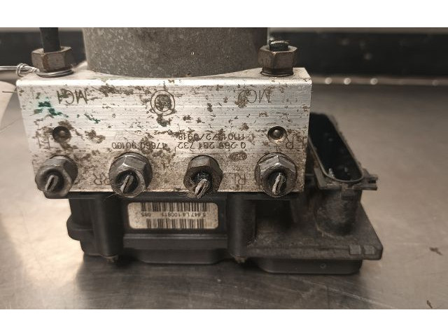 Блок АБС 476609U16B Nissan Note (E11) 2006 - 2014 года