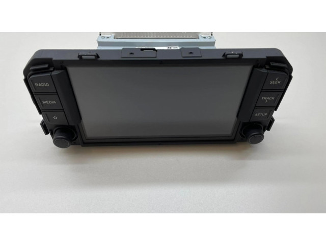 Радио/ проигрыватель CD/DVD / навигация