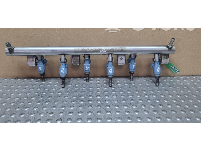 Топливная рампа 022133315M, 022906031J   Audi A3 S3 8P  