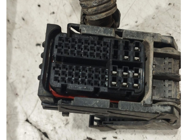 Pojistková skříňka Toyota iQ 2010