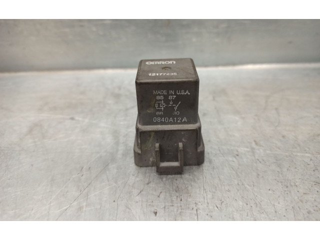 Блок предохранителей 12177235   Chevrolet Captiva    