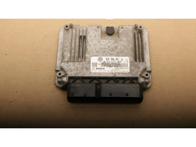 Řídící jednotka 03G906021JA, 0281013247 Volkswagen Caddy 2008