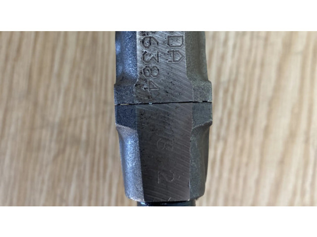 Píst 3DA26384, BK2 Toyota RAV 4 (XA40) pro naftový motor 2.2 2ADFTV DYZELIS