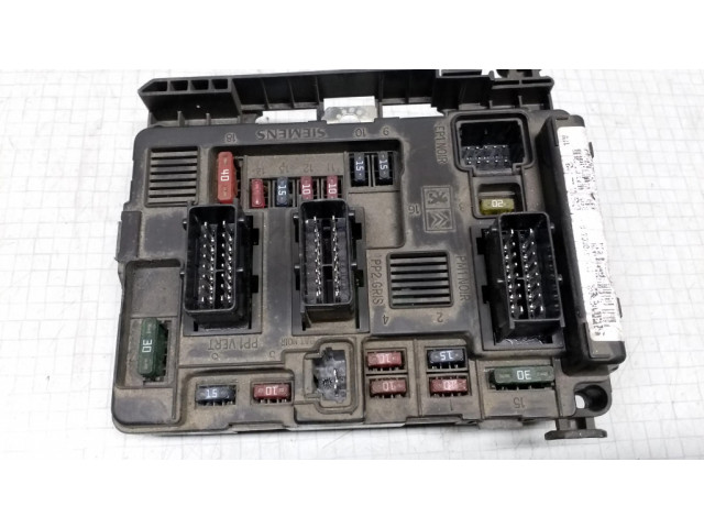 Блок предохранителей Citroen Xsara Picasso