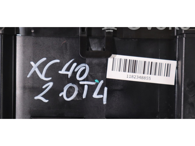 Блок предохранителей 31473883 Volvo XC40