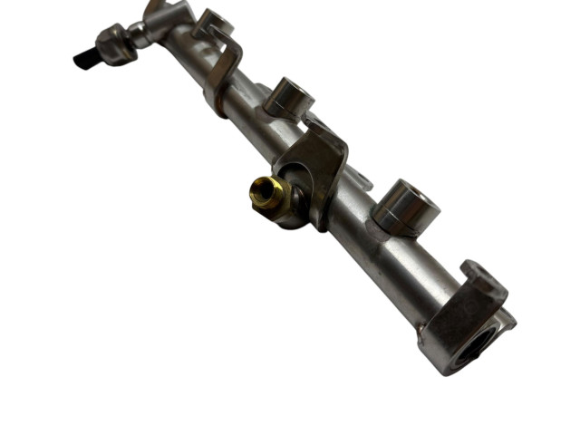 Топливная рампа 06M133316L, 1709420279   Audi A5  