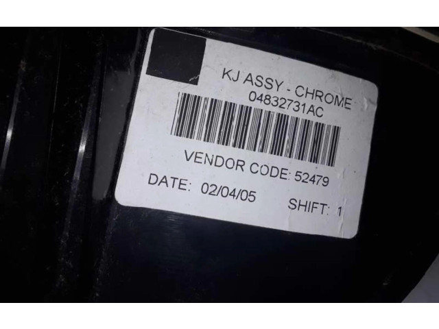 Панель приборов 04832731AC Jeep Cherokee III KJ