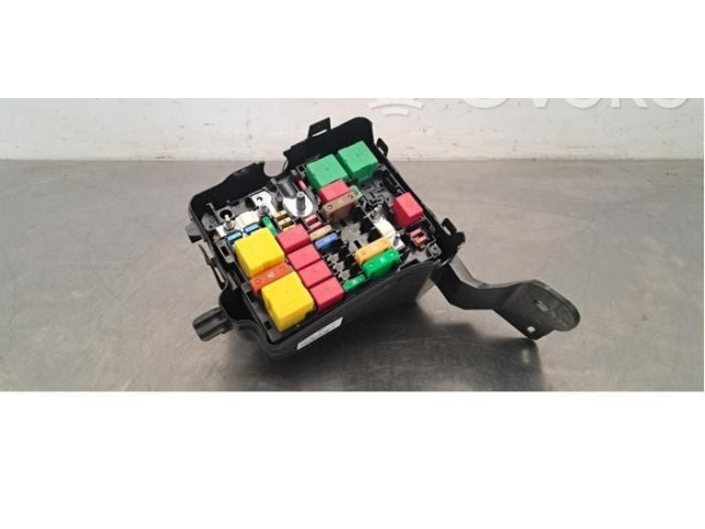 Блок предохранителей Citroen C3 Aircross