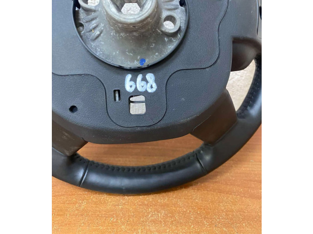 Руль Land Rover Discovery 5  2017 -  года GK523F563, 668      