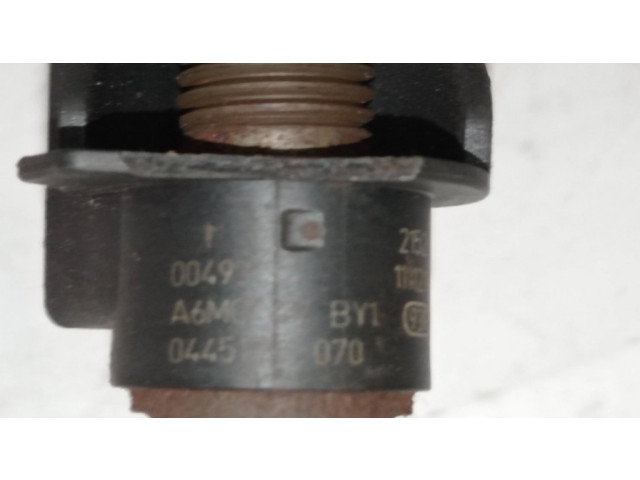 Vstřikovač 044511070 BMW 7 E65 E66 pro naftový motor 3.0