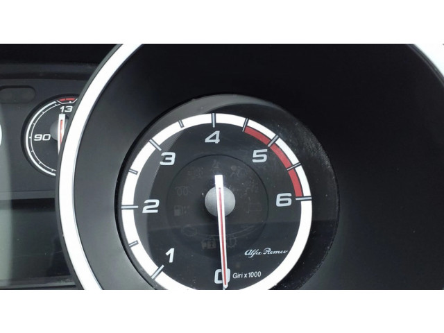 Панель приборов 50528273, A2C87296000 Alfa Romeo Giulietta