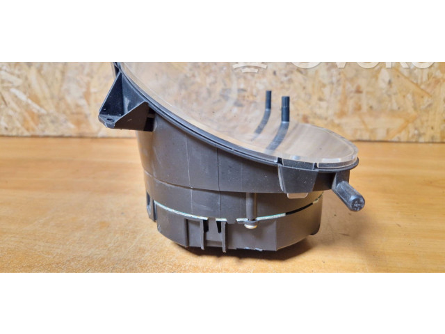 Панель приборов 1u0920811j   Skoda Octavia Mk1 (1U)       