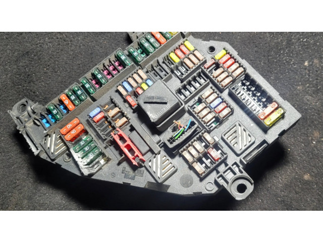 Pojistková skříňka 01297767, 9234423 BMW 5 E60 E61 2007