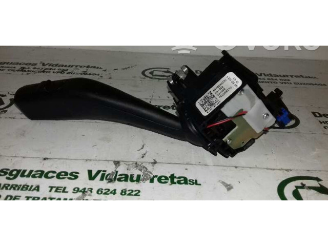 Блок предохранителей 1K0953519H Volkswagen Golf SportWagen